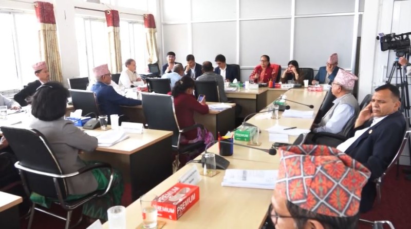 उमेरहदबारे बाध्यताबस सरकार पछि हटेपछि विधायन समितिबाट बल्ल पारित भयो निजामती सेवा विधेयक